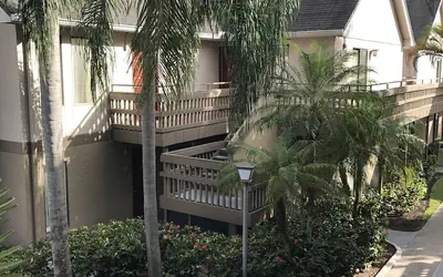 Doral Suites