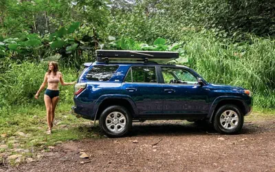 Simple & Fun Rooftop Camper SUV Gear