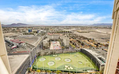 MGM 1BR With Pool & Top Golf View, Balcony 20602