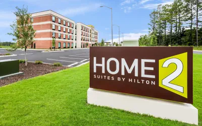 Home2 Suites by Hilton Sneads Ferry North Topsail Beach
