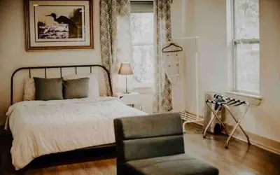 The Blue Heron-elegant Urban Studio in City Center