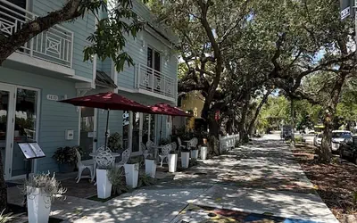 Bed & Breakfast Coconut Grove Miami