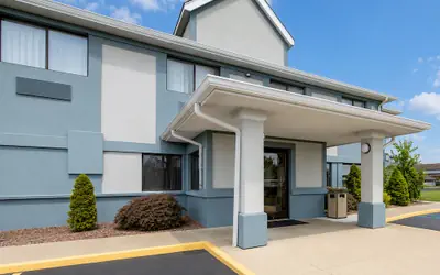 Saint Joseph Inn & Suites Benton Harbor Near I-94