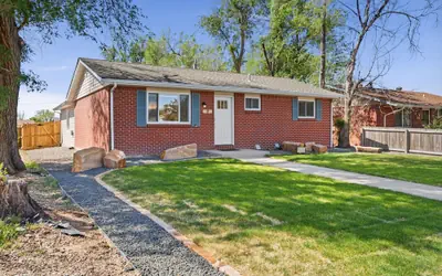 Oak Haus Group Stay w/ Fenced Yard & Game Room