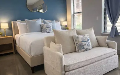Elegant Std Retreat w/ King & Full BED + Pool&gym