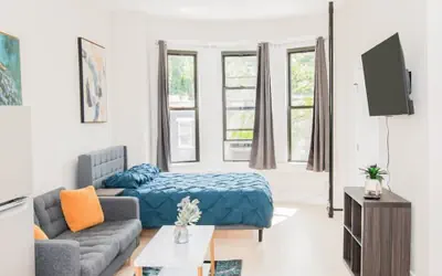 610 Large Studio Downtown With Pool Table