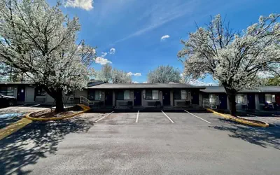 Sunwestern Suites