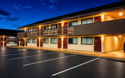 CRANBERRY PARK HOTEL