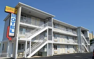 Sunset Motel