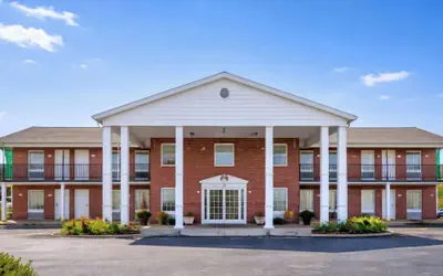Economy Inn & Suites