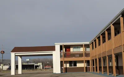 Studio 6 Suites