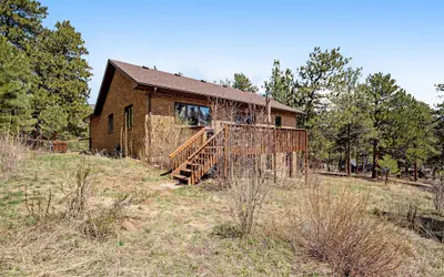 Dog-friendly, Mountain-view Home With Deck & Grill