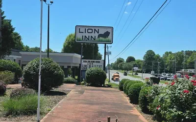 Lion Inn Albemarle By Hotel O Near US 52