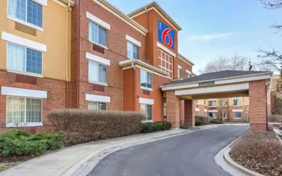 Motel 6 Chicago Vernon Hills Lincolnshire IL