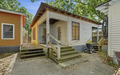 Cozy 1BR Near Downtown Lafayette