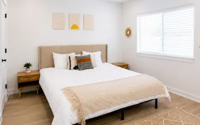 Homey Worker-Friendly 2BR I Pool & Gym