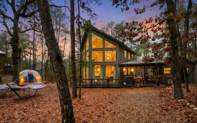 Retro Retreat Stargazing Dome Sauna Hot Tub