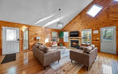Cozy Cabin in Mountains Firepit Views Games