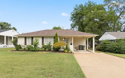 Modern Memphis Retreat - Sleeps 7 - Fireplace