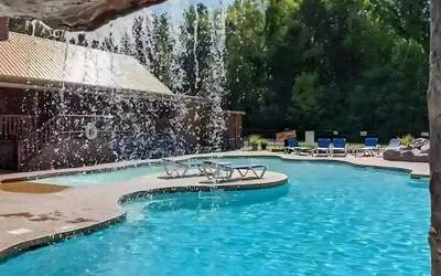 Mins to DT Gatlinburg Hot Tub Community Pool