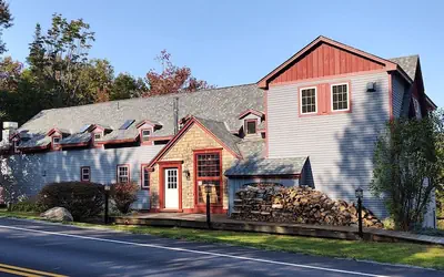Doveberry Inn