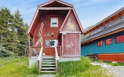 Hand-built Girdwood Cottage Near Alyeska Daylodge