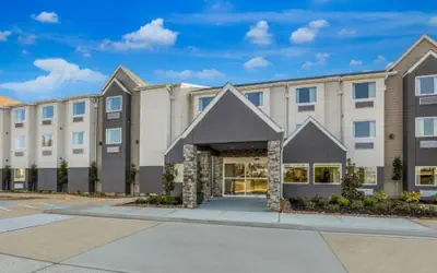 Super Inn Sulphur