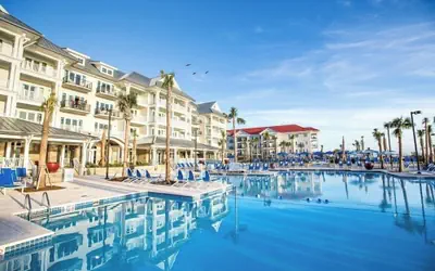 The Beach Club at Charleston Harbor Resort and Marina