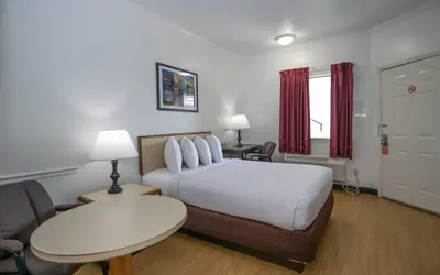 Contempra Inn