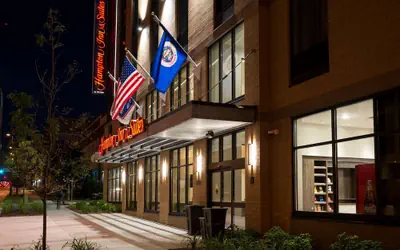 Hampton Inn & Suites Minneapolis University Area