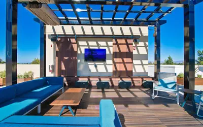 Global Luxury Suites at Mountain View