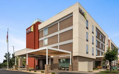 Home2 Suites by Hilton Bowling Green Hotel