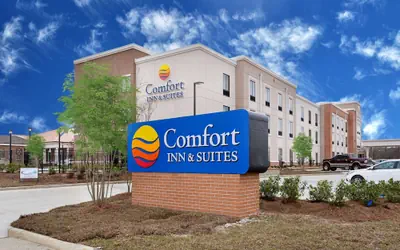 Pennant Hotel & Suites
