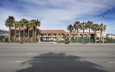 OYO Hotel Palmdale - Antelope Valley