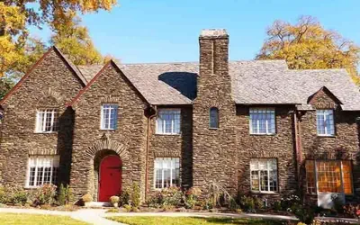 The Manor on Front