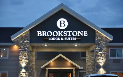 Reston Lodge & Suites