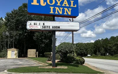 Royal Inn & Suite