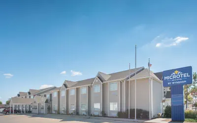 Microtel Inn & Suites by Wyndham Altus