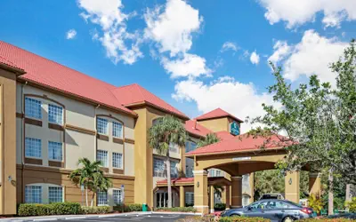 Stay Well Inn & Suites