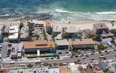 Pacific Edge Hotel