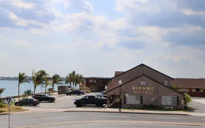 Oceanic Motel
