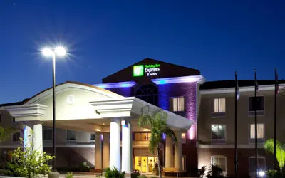 Holiday Inn Express & Suites Spring Hill by IHG