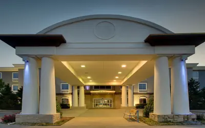 Holiday Inn Express Hotel & Suites Vernon College Area by IHG
