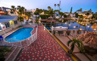 Bay Palms Waterfront Resort - Hotel and Marina