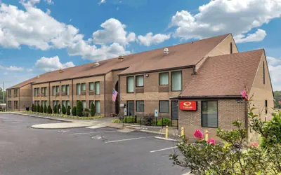 Econo Lodge & Suites Southern Pines - Pinehurst