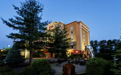 Hampton Inn & Suites Staten Island
