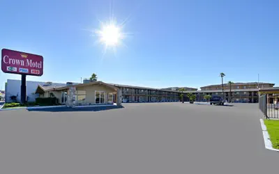 Crown Motel