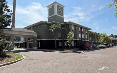 Comfort Inn & Suites Charleston Airport Convention Center