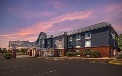 Country Inn & Suites by Radisson, Petersburg, VA