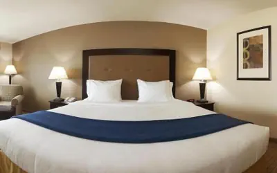 Holiday Inn Express Hotel & Suites Madison-Verona by IHG